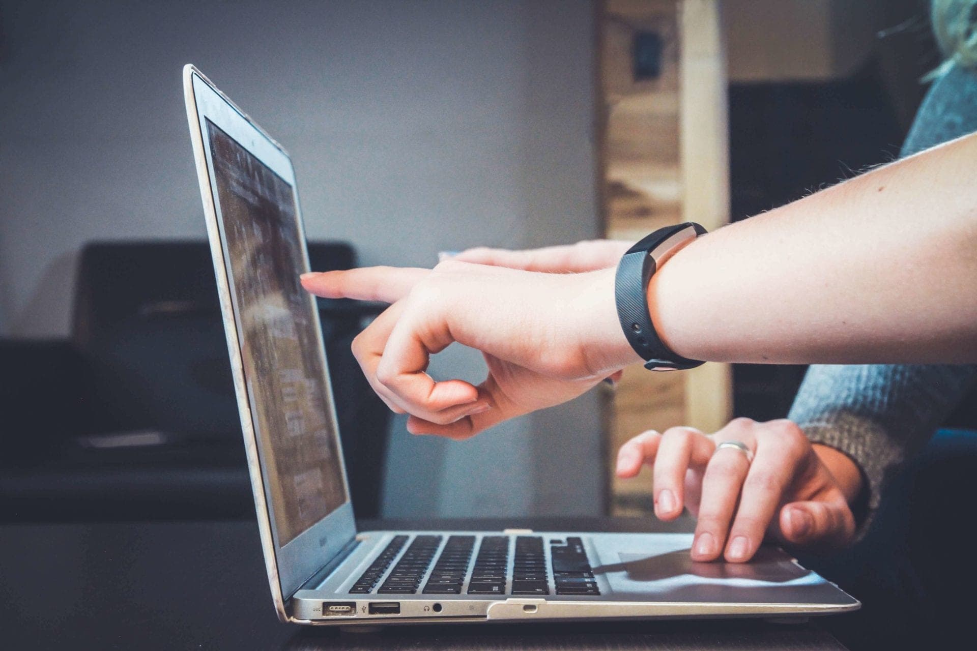 Photographer Terms Of Service: Common Mistakes In Online Customer Terms