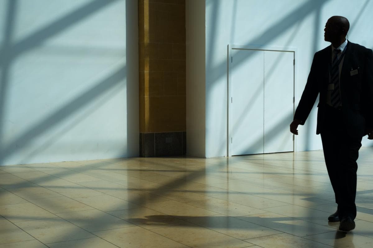 Business Sale Legal Support: When To Use One And What To Check
