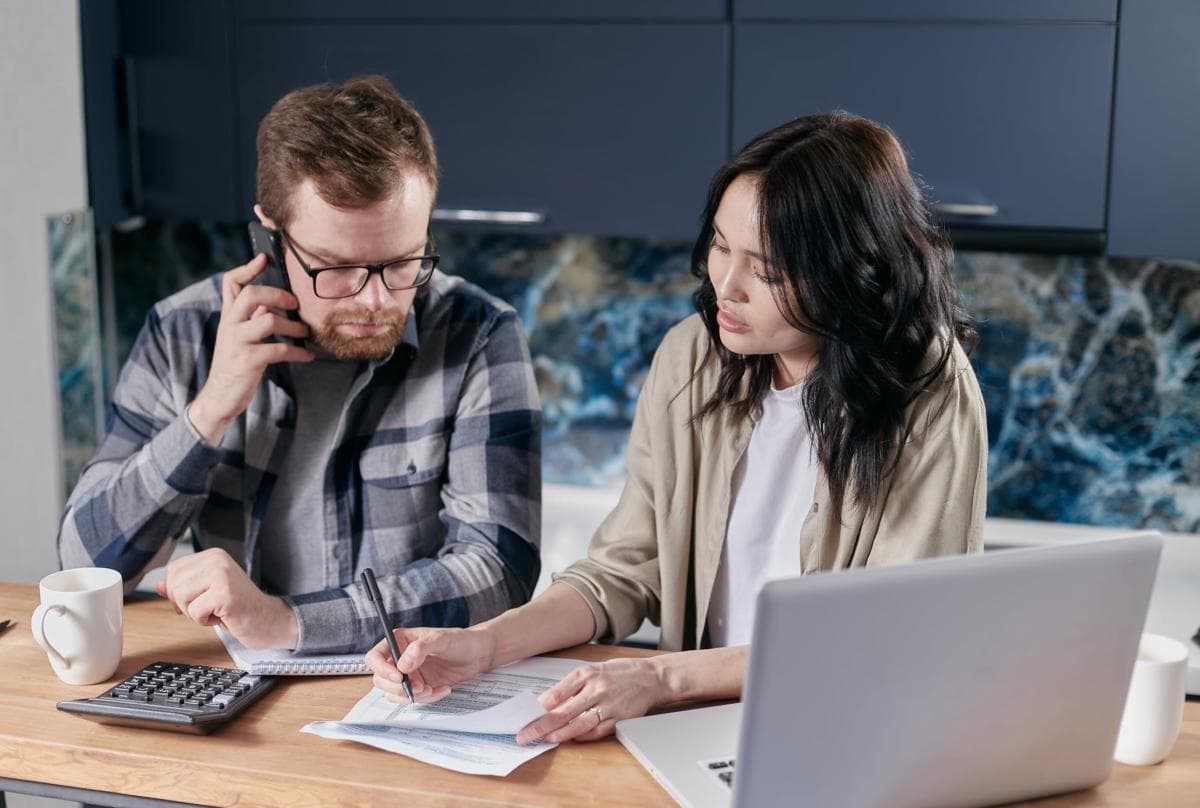 Business Sale Legal Support Review: Common Issues For Small Businesses