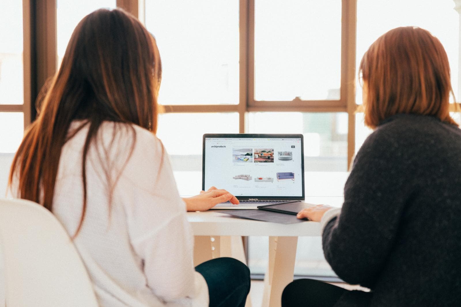Influencer Agreement: What Online Businesses Should Review Before Launch