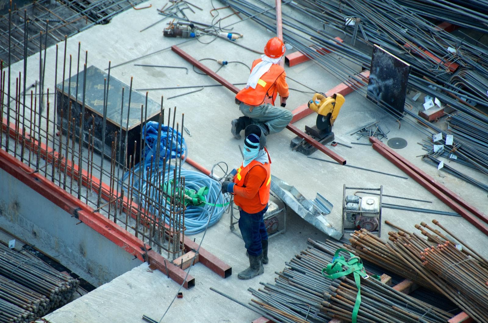 Contracts Construction Businesses Should Have Before Taking On Customers Or Partners