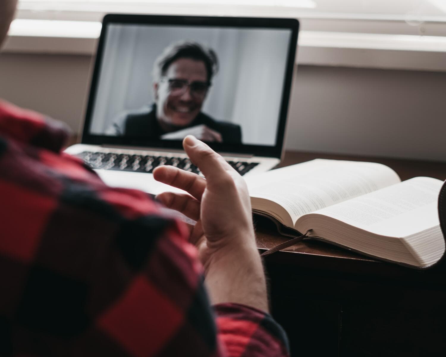 Multi Member LLC Operating Agreement: Documents Founders Should Keep Consistent