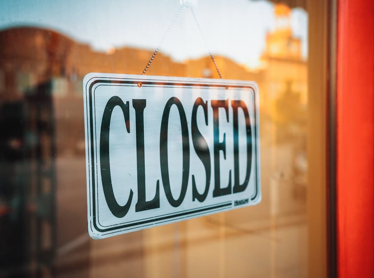 Common Service Agreement Mistakes That Create Contract Risk