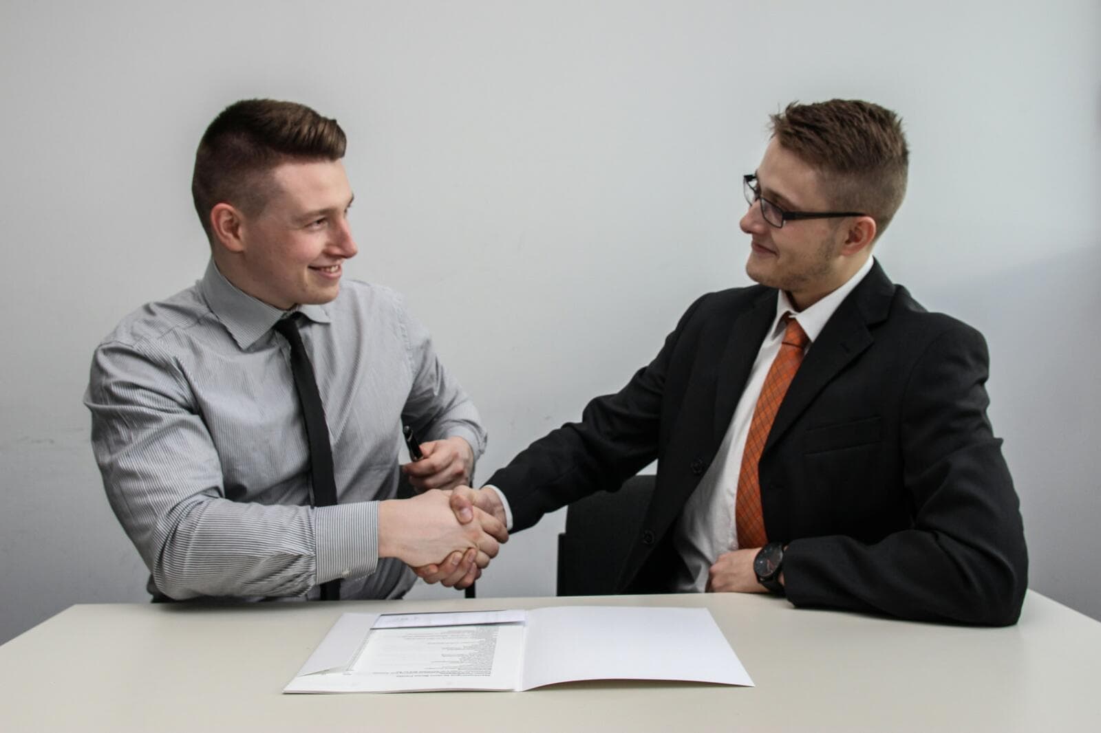 Before You Sign A Delivery Service Agreement: Key Commercial Terms To Review