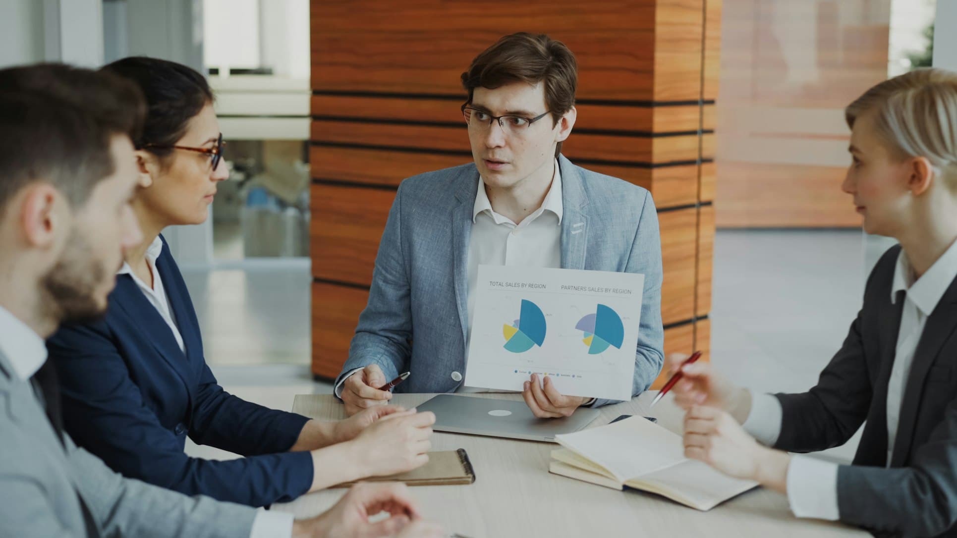A Shareholder Has Stopped Responding: Can Your Company Still Make Decisions?